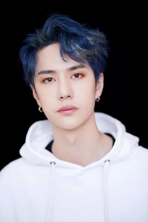 明星娱乐圈吃瓜博君一肖,娱乐圈的甜蜜瓜田，明星们的甜蜜互动揭秘