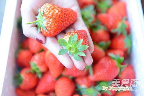 娱乐吃瓜军草莓果酱,娱乐吃瓜军的新宠，甜蜜滋味背后的故事