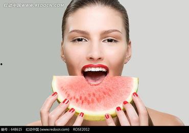 娱乐圈吃瓜美女是谁图片,身份之谜引热议